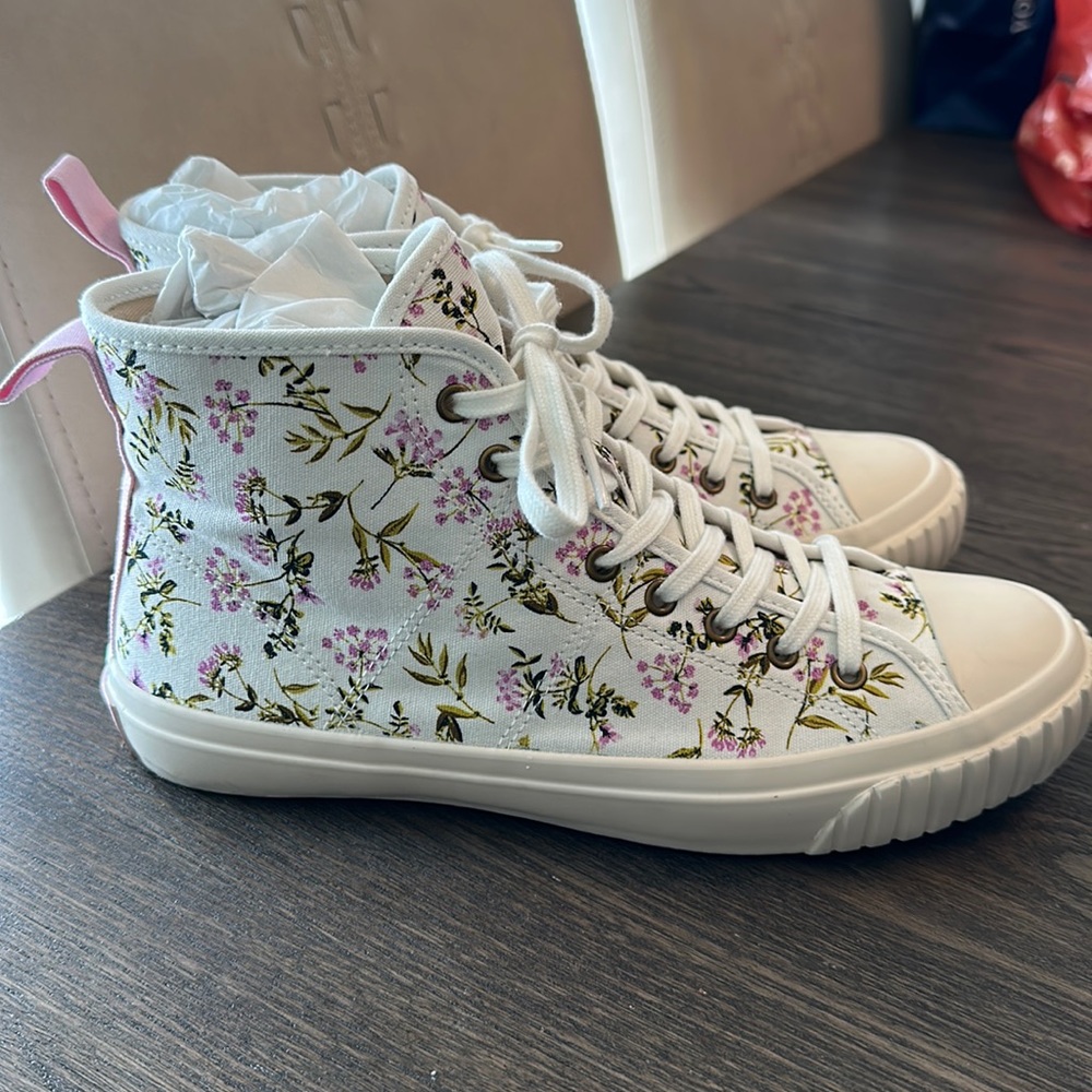 EUC Jcrew Whisp Floral High Top.
